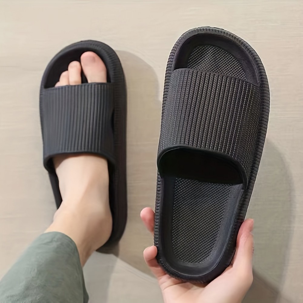 男士防滑露趾拖鞋——聚氨酯/乙烯-醋酸乙烯共聚物材质