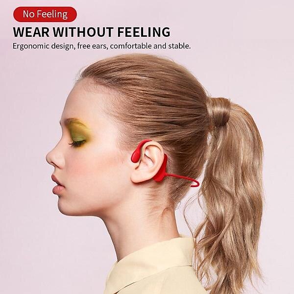 Package contents: headphones, charging cable, user manual