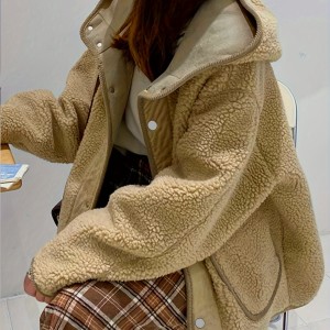 女士泰迪熊毛绒连帽纽扣前襟大衣