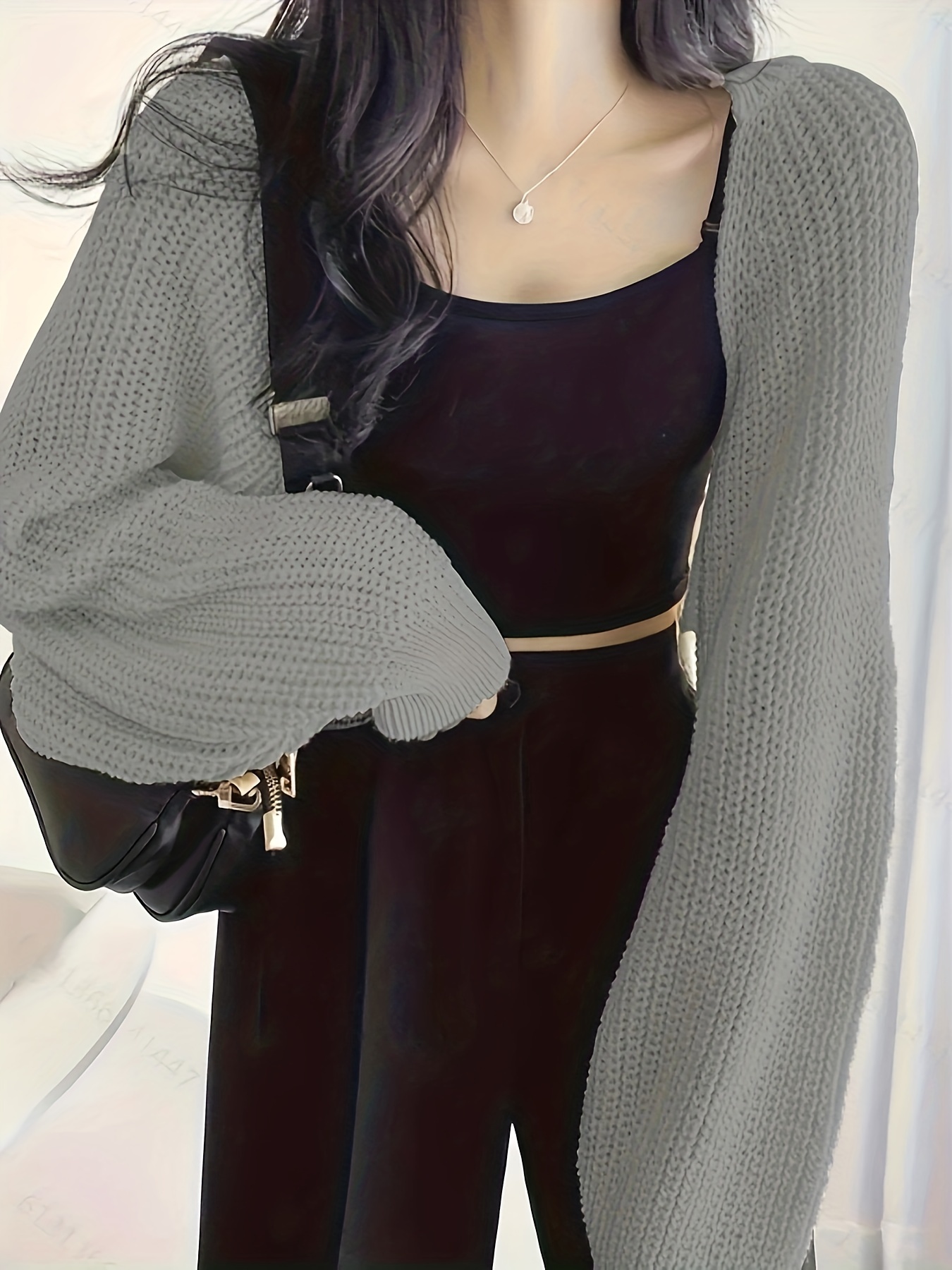 短款纯色针织毛衣，前开襟长袖女士服装细节图 2