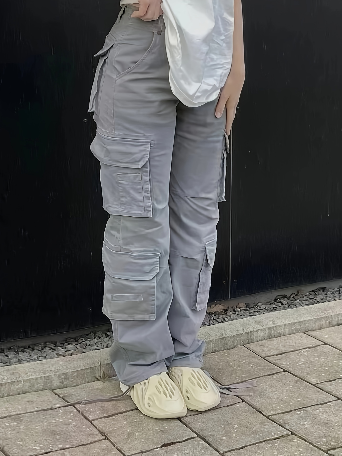 纯色翻盖口袋工装裤 宽松版型 Y2K韩流风 直筒牛仔裤 女士牛仔服饰细节图 4