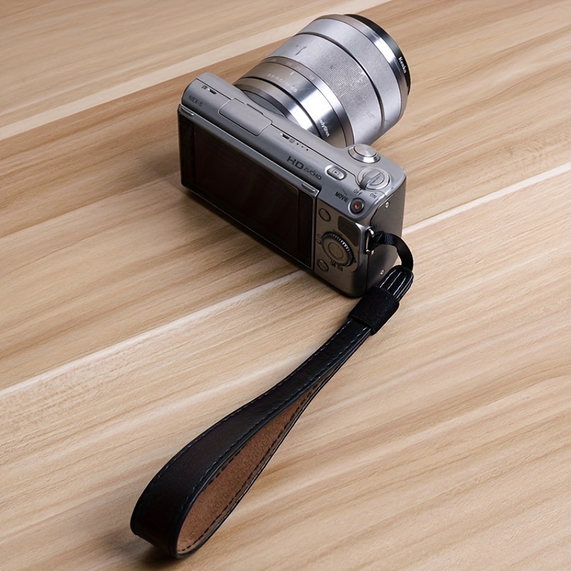 Retro PU Leather Camera Wrist Strap — Quick-Release Design