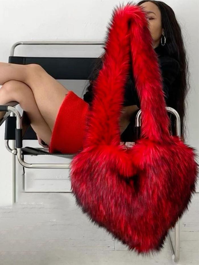 Women's Y2K Style Heart Shape Fluffy Faux Fur High Capacity Oversized Crossbody Bag