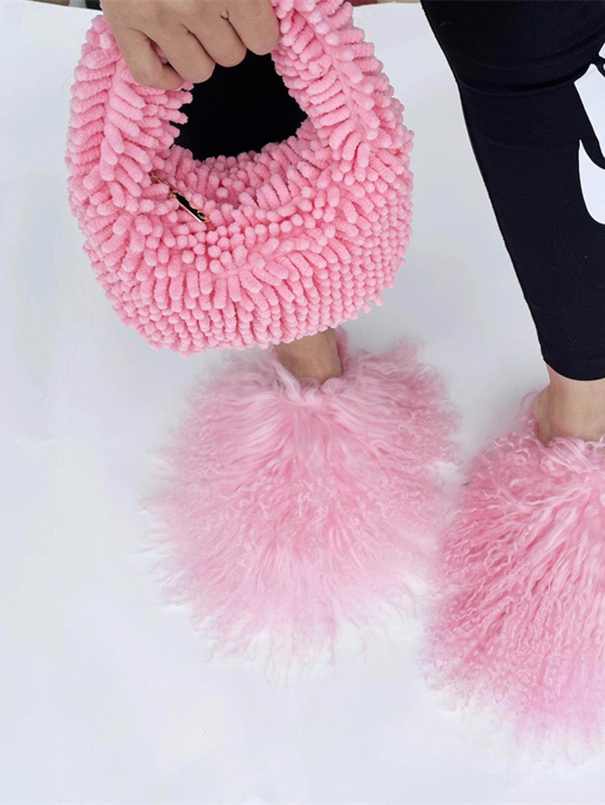 Women's Fashion Cute Style Daily Solid Candy Color Mini Fuzzy Fluffy Furry Textured Clutches Tote Bag