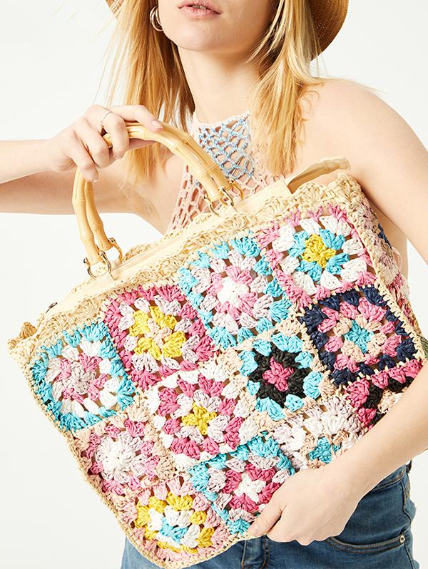 Women's Handmade Weave Flower Patterblock Hollow Out Bamboo Joint Handle Vacation Beach Tote Bag (Random Color)