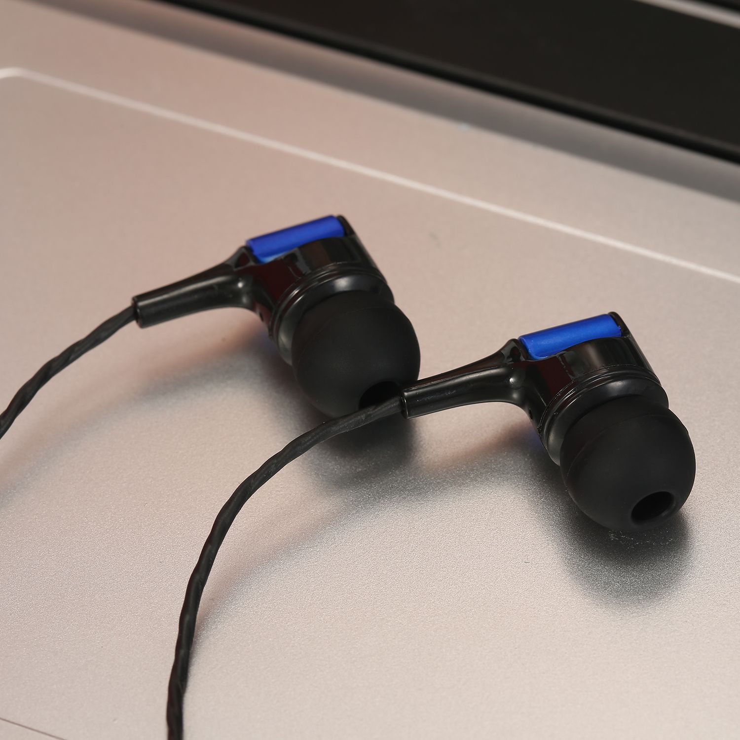 In-ear Headphones Wired Headset 3.5mm Jack Stereo Earphone In-line Control with Mic for Smart Phone Tablet PC