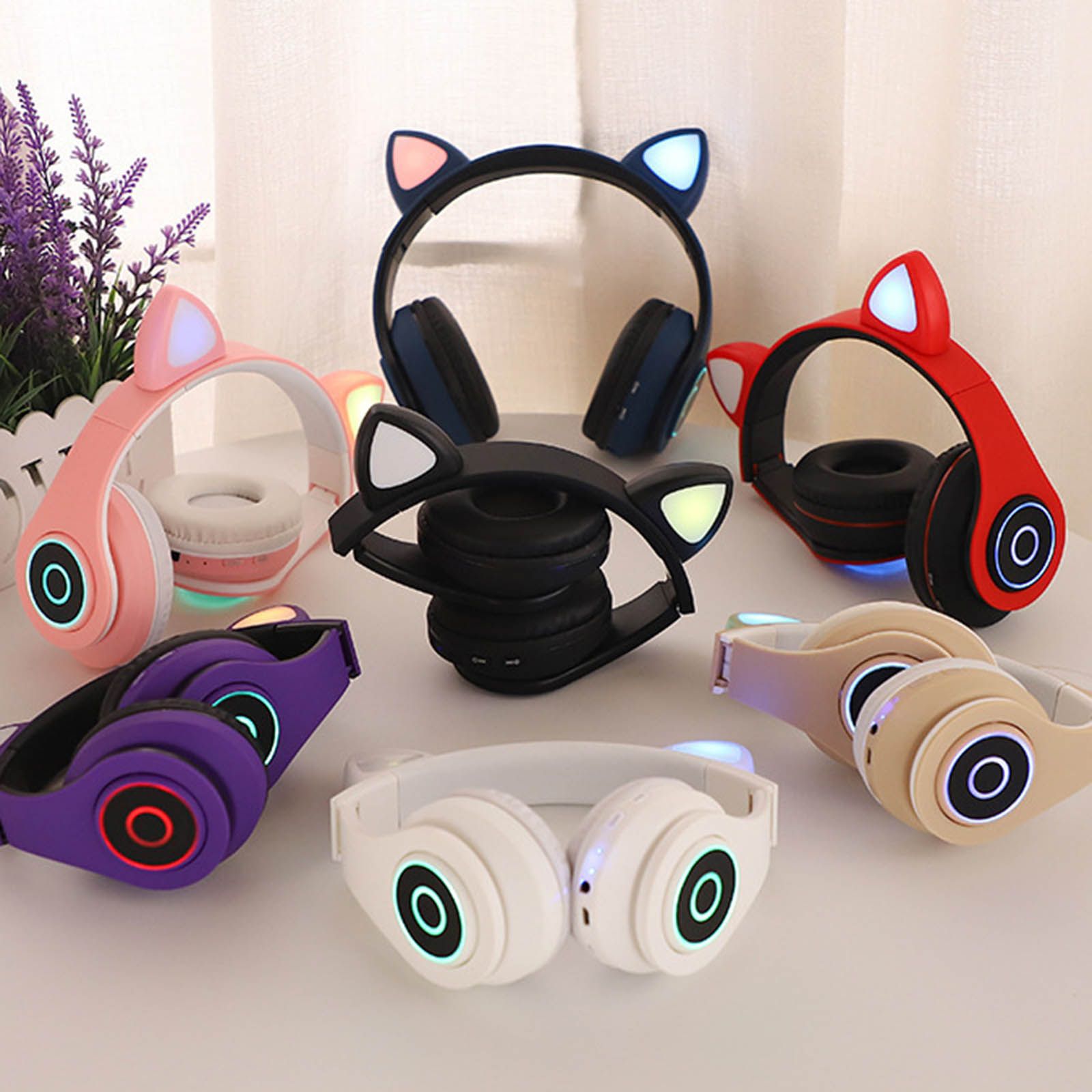 B39 Over Ear Music Headset Cat Ear Glowing Headphone Foldable Wireless BT5.0 Earphone Hands-free with Mic AUX IN TF Card MP3 Player for PC Laptop Computer Mobile Phone