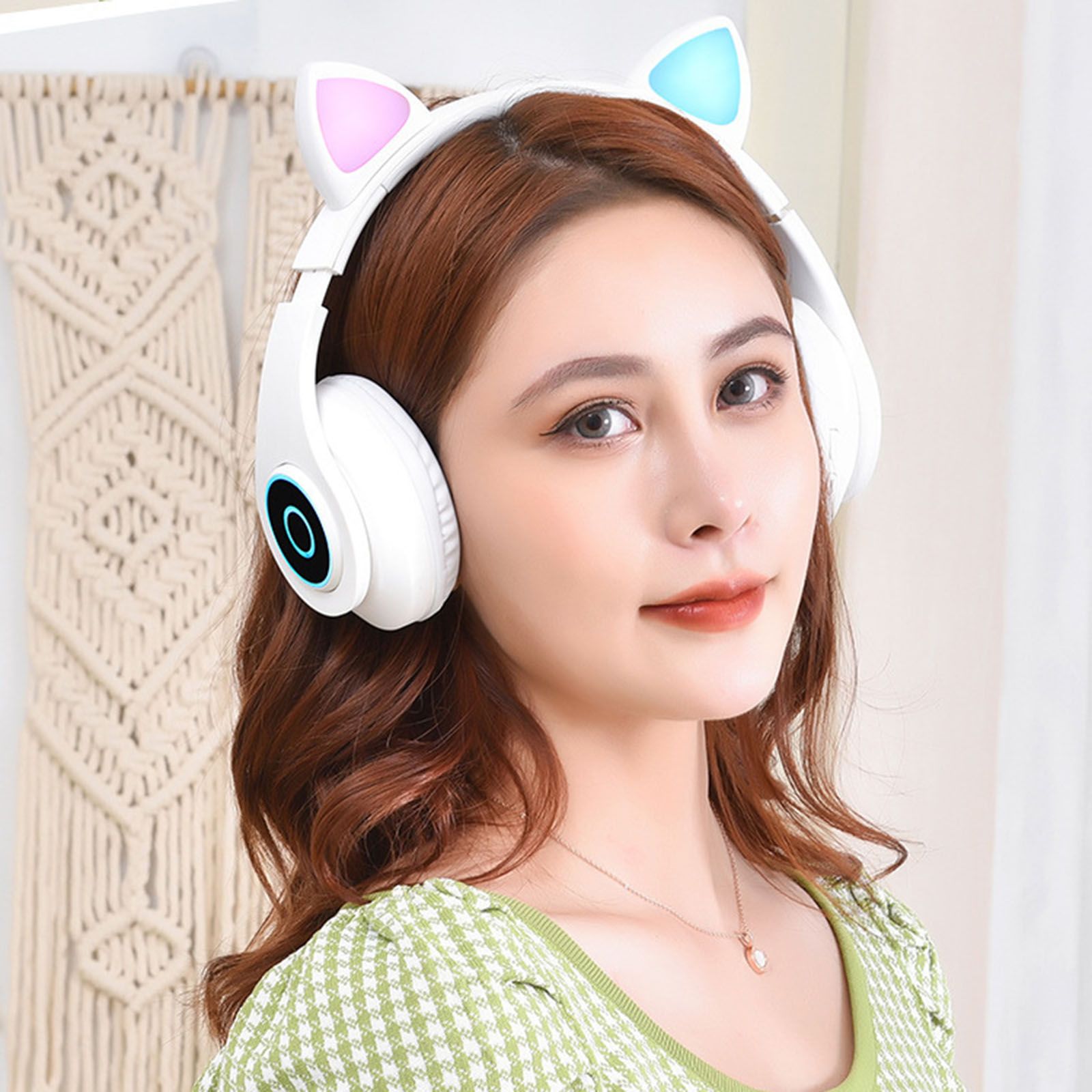 B39 Over Ear Music Headset Cat Ear Glowing Headphone Foldable Wireless BT5.0 Earphone Hands-free with Mic AUX IN TF Card MP3 Player for PC Laptop Computer Mobile Phone