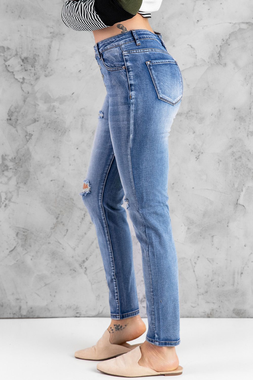 Blue Hollow Out Button-fly Distressed Jeans